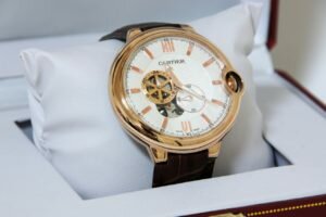 reloj de mujer cartier de lujo
