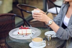 ¿Qué reloj de lujo elegir para una mujer?